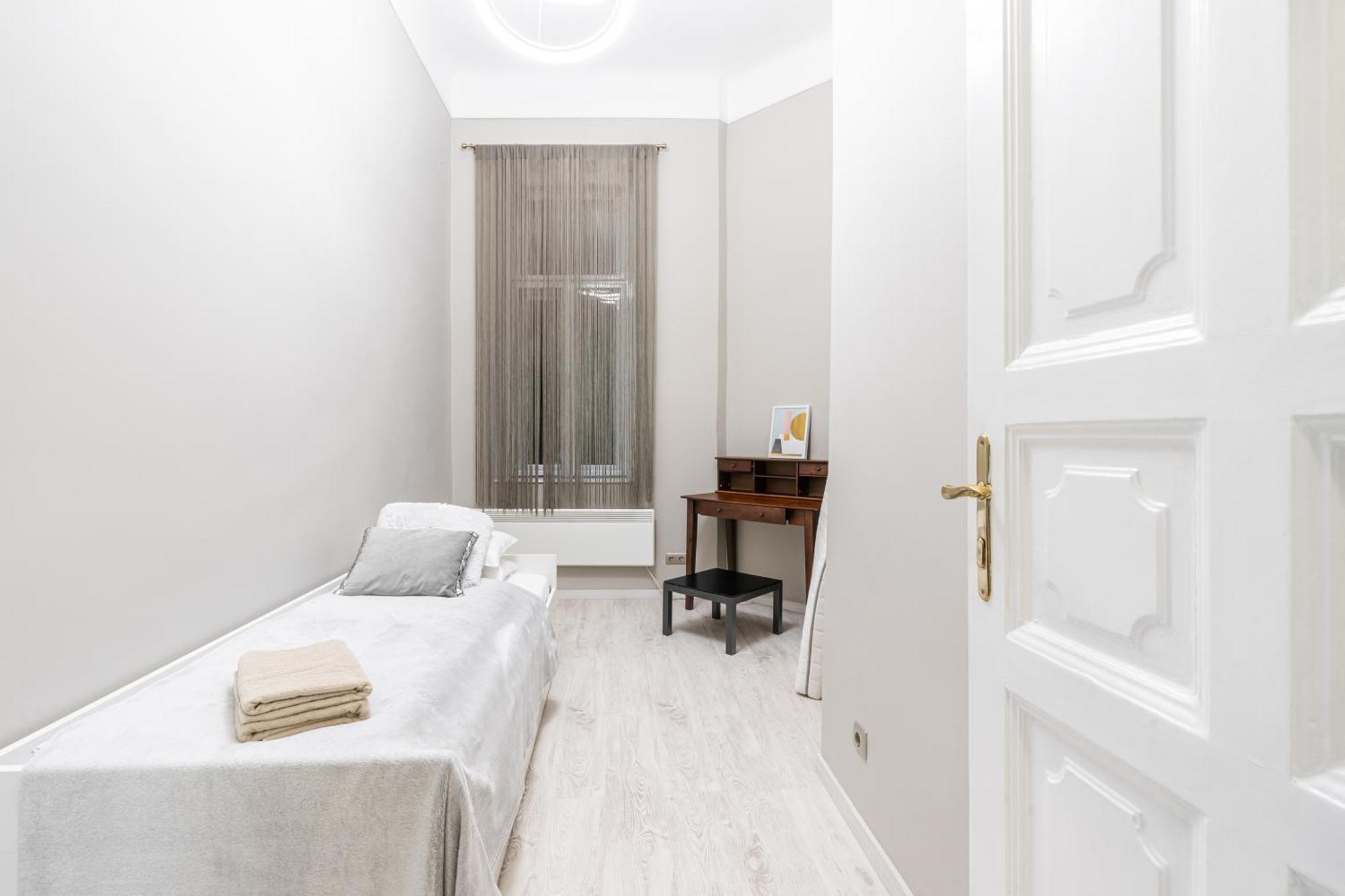 Sea Holly Apartment - With Perfect Location 2 Separate Bdrms Budapesta Exterior foto