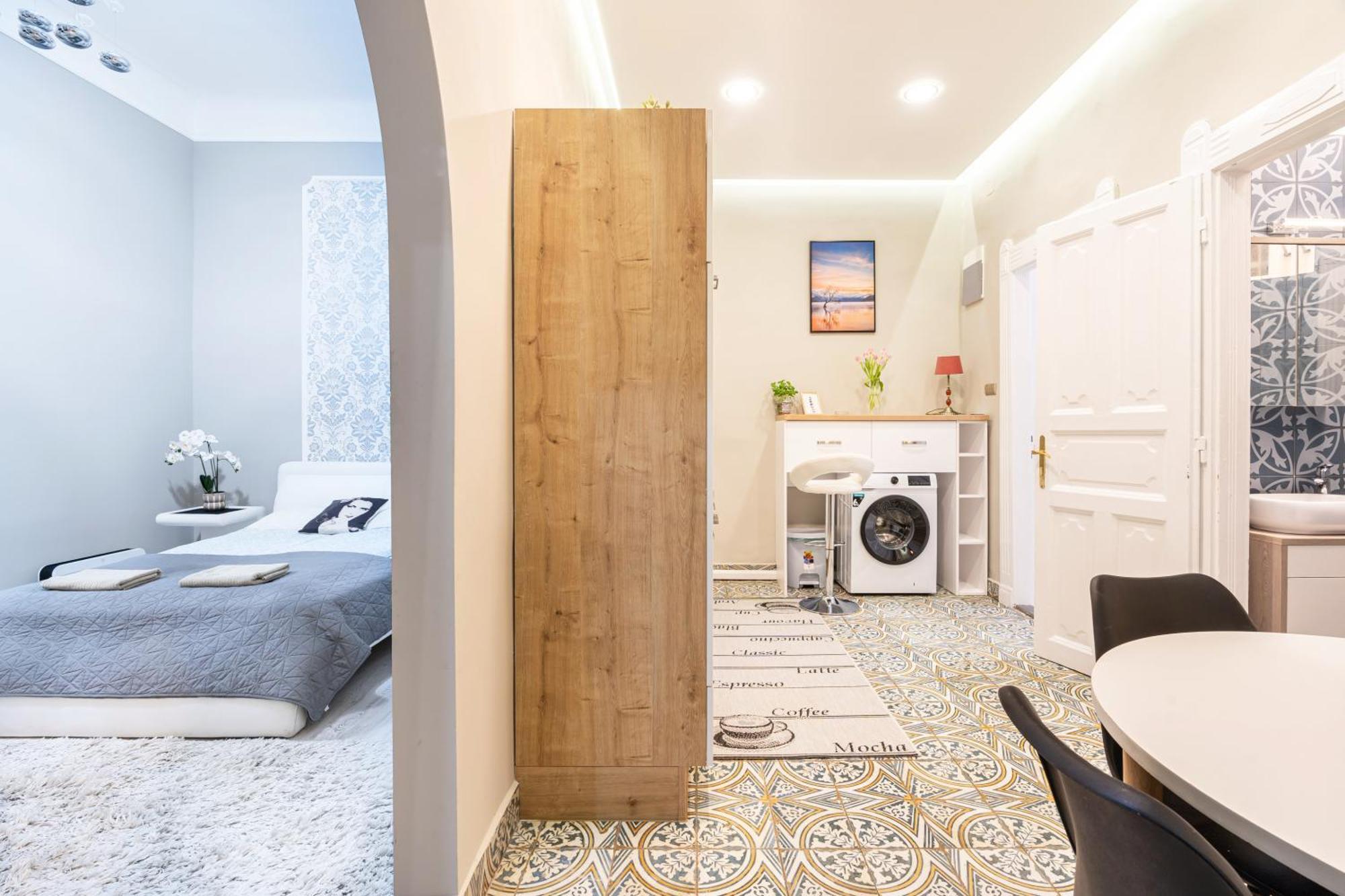 Sea Holly Apartment - With Perfect Location 2 Separate Bdrms Budapesta Exterior foto